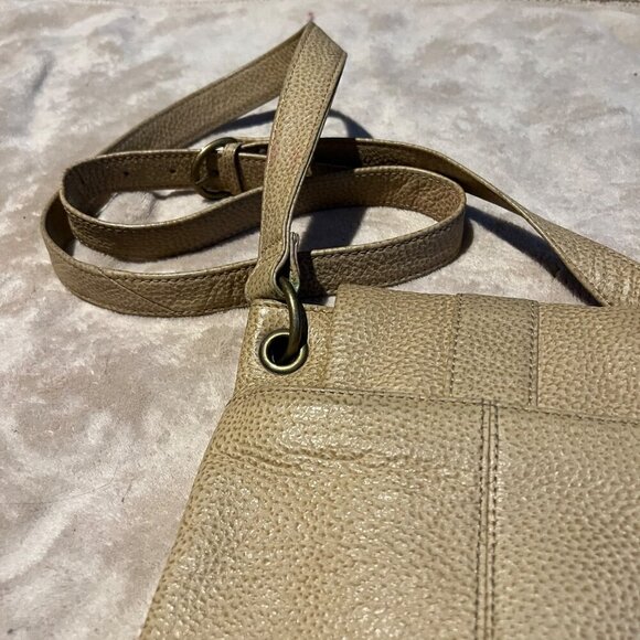 HOBO International Tan Pebble Leather Top Zip Pocket Crossbody Adjustable Strap - Picture 8 of 13